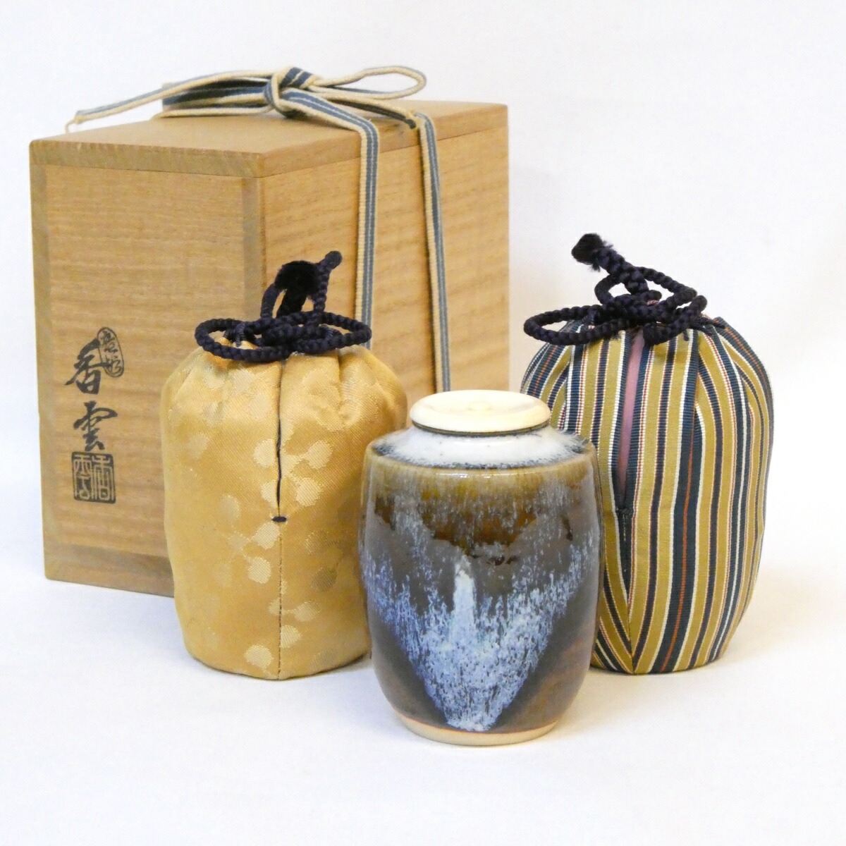 【仕覆二つ】竜谷窯 宮川香雲作 肩衝茶入 眼鏡箱 利休梅緞子 日野間道 茶道具【中古 美品】