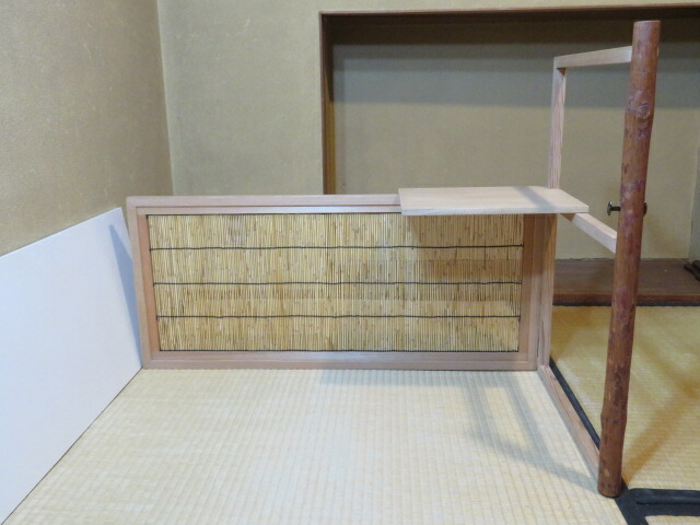 （八月◆特売品）織田有楽斎好写　台目棚 〔自在棚〕「片面使！」〔税込・送料込〕【中古・美品】