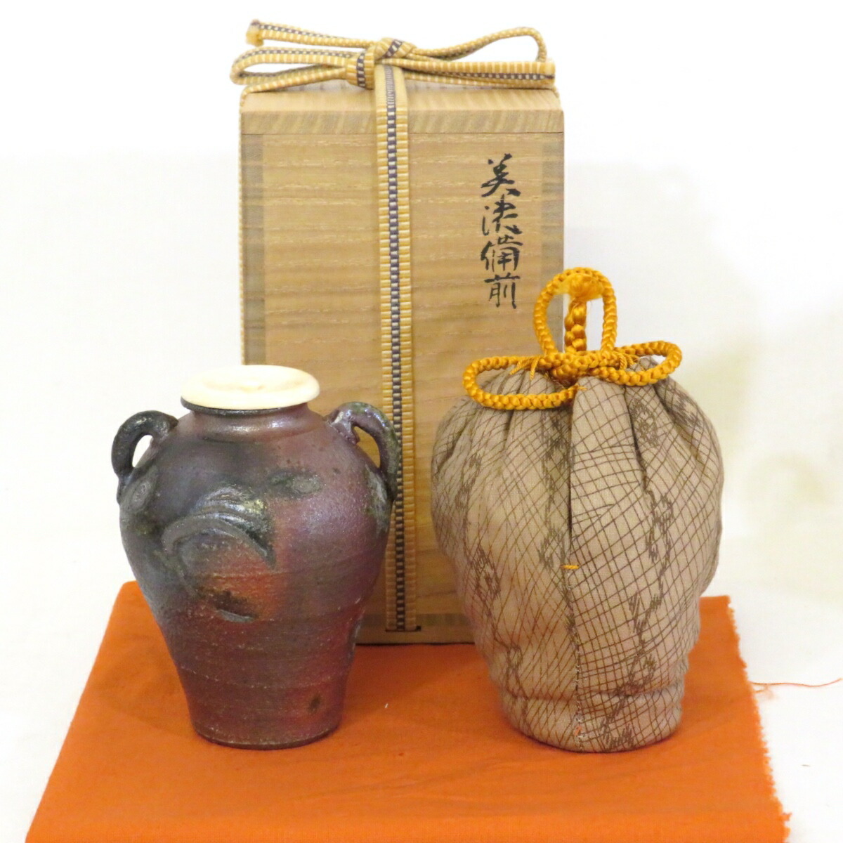 【八月の特売品】忍冬庵 佐藤和子作 美濃備前 茶入 耳付 更紗裂 皇游和子 茶道具【中古 美品】