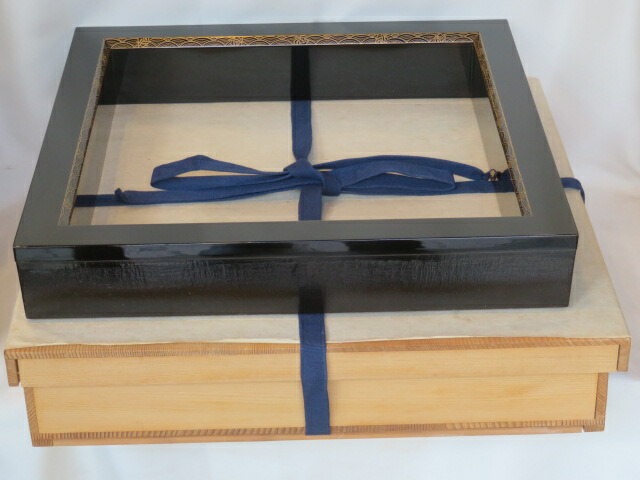 (十一月◆特売品)山中塗 加賀蒔絵師 多田桂寛作 面青海波鱗鶴蒔絵 布張黒真塗 特売炉縁〈税込・送料込〉【中古・スレ】