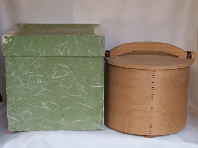 （十一月◆特売品）露地用品 国産杉使用 曲湯桶 茶道具〈税込・送料込〉【中古・超美品】