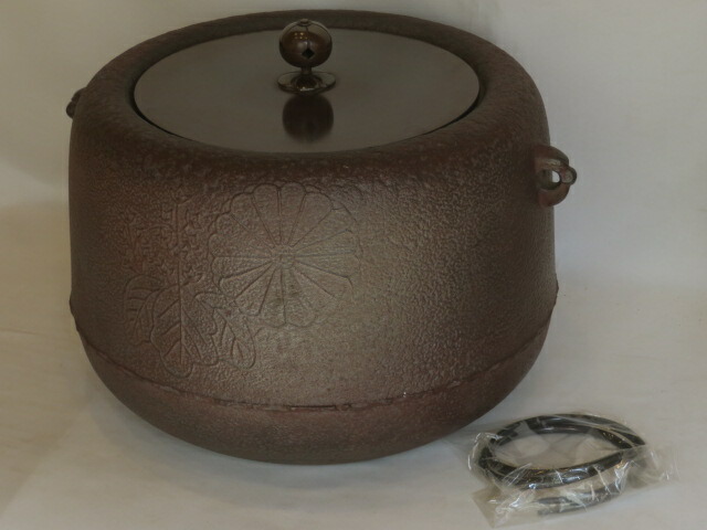 （弥生）山形県 高橋敬典作 大炉用逆勝手 政所広口釜【税込・送料込】【中古・箱なし特価！】