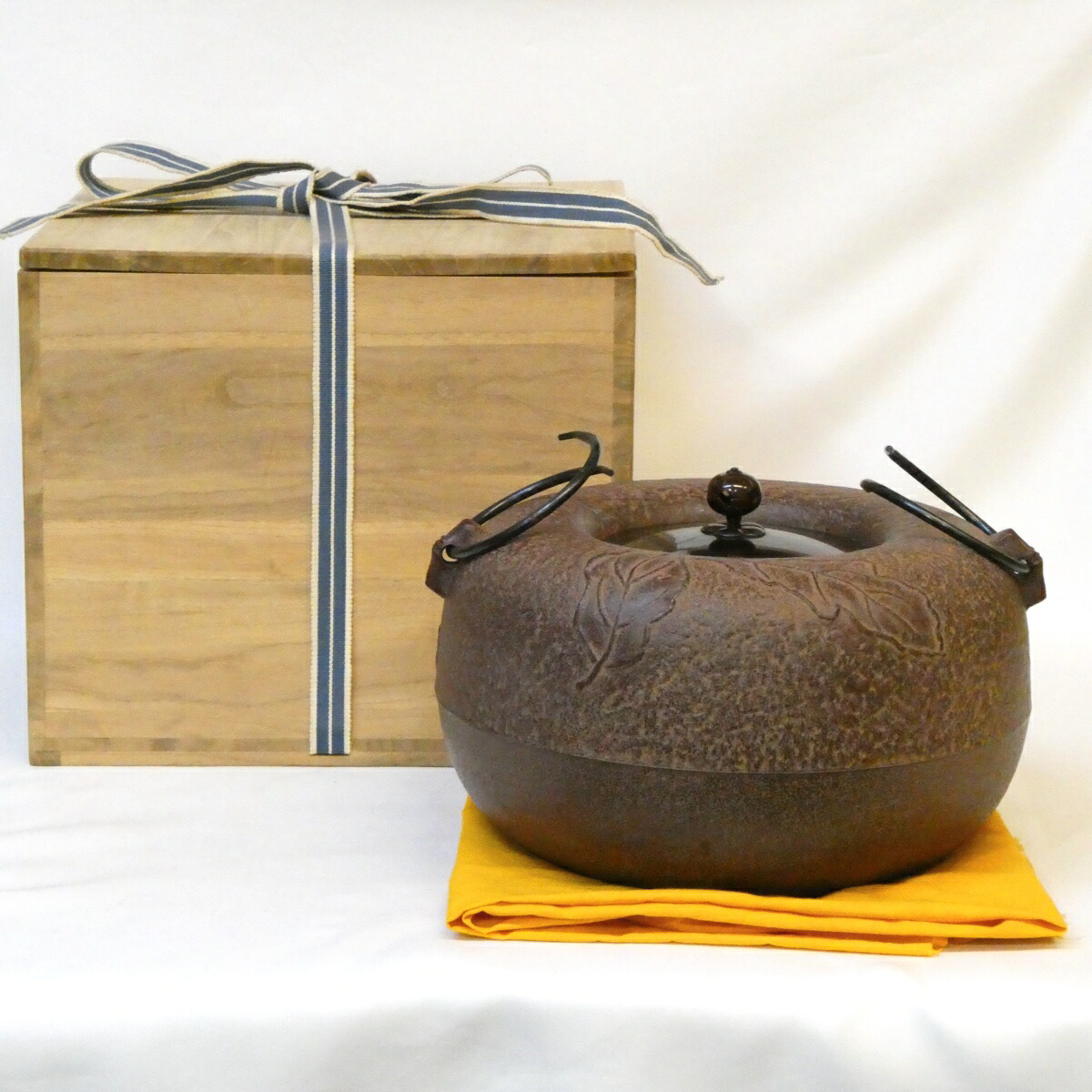 【合わせ箱特価】釜師 佐藤浄清作 柏釜 仙叟好写 姥口 柏葉釜 炉用 茶道具【中古 美品】