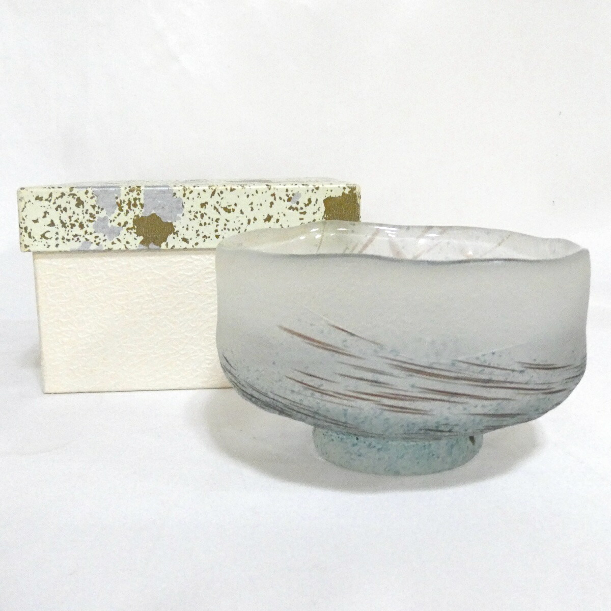 【夏の茶道具】東太武朗作 義山 楽型　硝美　耐熱 ガラス茶碗【中古 美品】