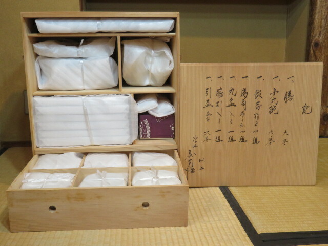 （卯月）平安 川瀬表完作 木製本漆塗懐石道具一式 六客揃【税込・送料込】【中古・未使用】