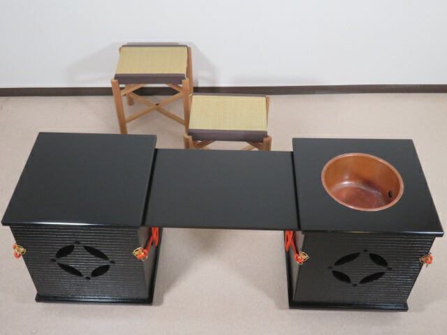 （睦月）御園棚 立礼卓 淡々斎好写 裏千家用 椅子二客 組立式 電熱対応唐銅落【税込・送料込】【中古・美品】