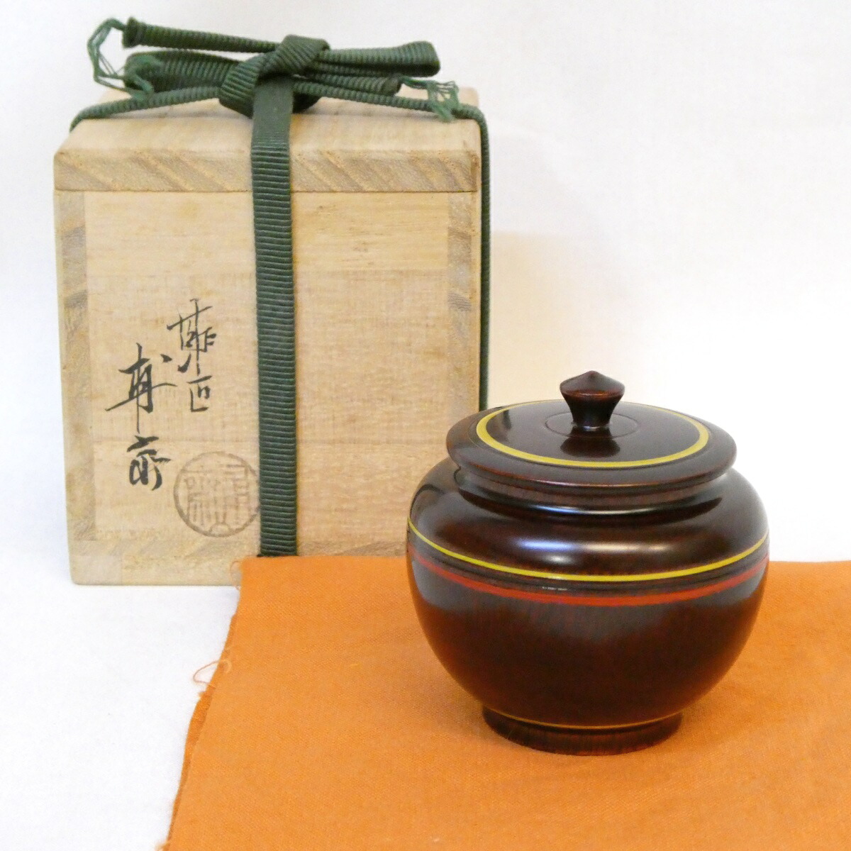 【九月の特売品】漆匠二代 山下甫斎作 独楽 香合 茶道具【中古 美品】